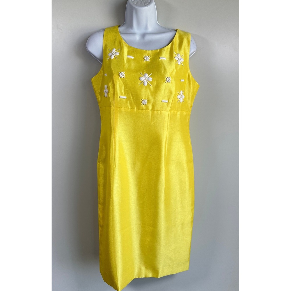 Kasper Yellow Satin‎ Sheath Dress Floral Applique Mod 60s Jackie O Size 6 Office - Picture 9 of 9